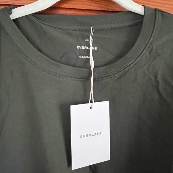 Everlane boxyTee - XL - Picture 2 of 3